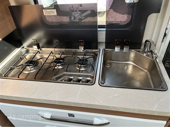 Hobby De Luxe 495 UL